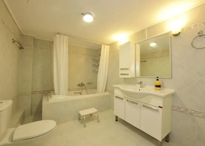 Peloponeese Corinthos Seaside For Short Rent Corinth