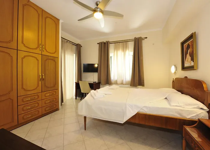 Peloponeese Corinthos Seaside For Short Rent וילה